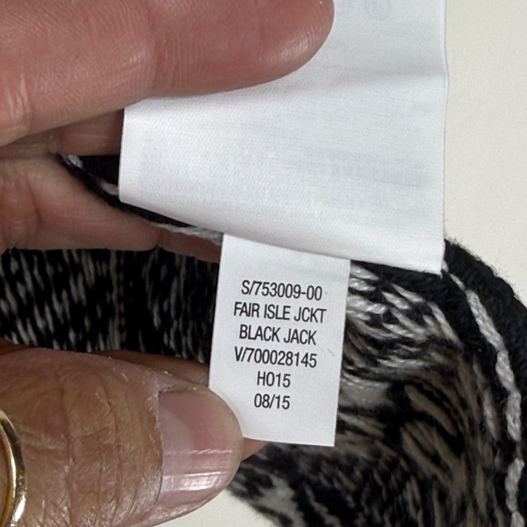 (H1)Old Navy, black and white,Aztec style
Cardigan sweater,LG
Heavyweight cotton - Picture 6 of 11